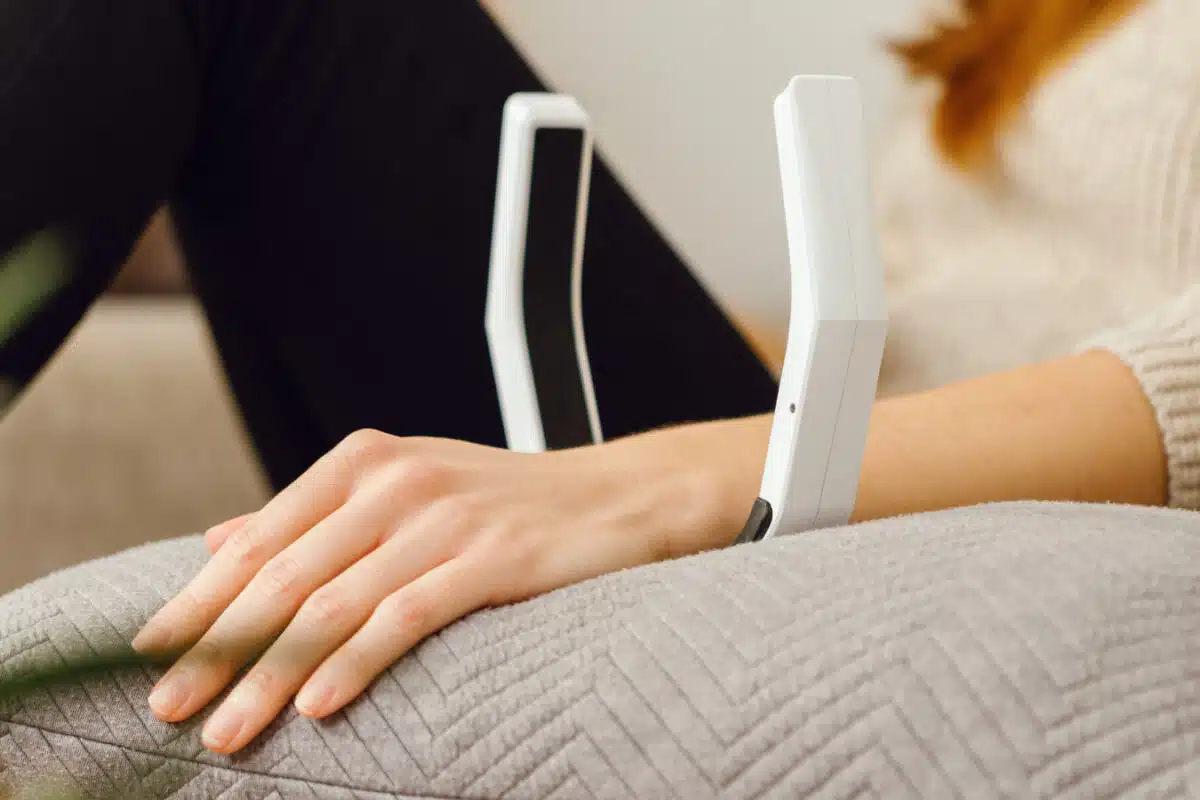 Нейрообруч для релаксации Omnipemf NeoRhythm White