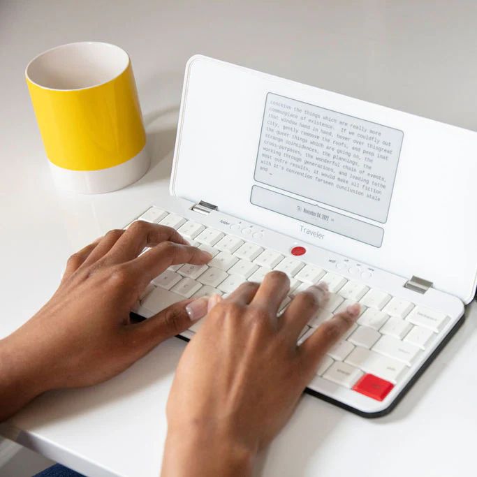 Устройство для авторов текста FREEWRITE Traveler White