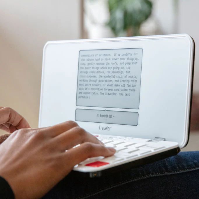 Устройство для авторов текста FREEWRITE Traveler White