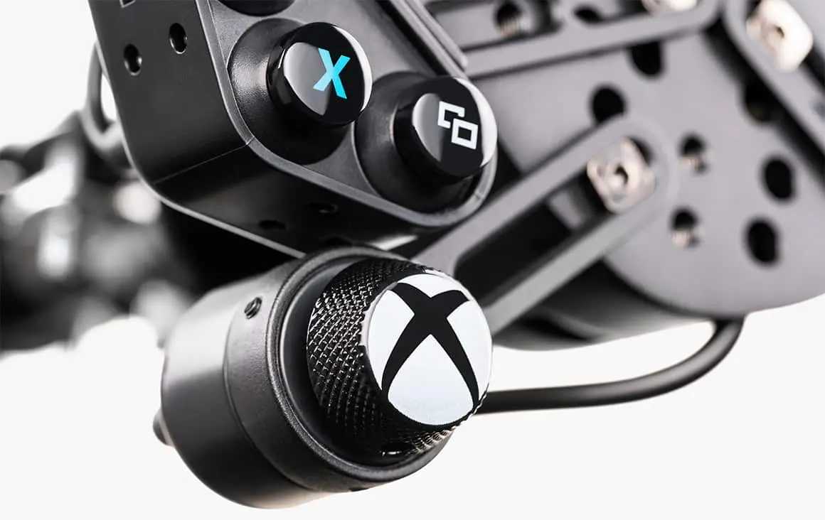 Универсальный хаб с подрулевыми леспестками  FANATEC Clubsport Universal Hub V2 For XBOX CS UHX-V2
